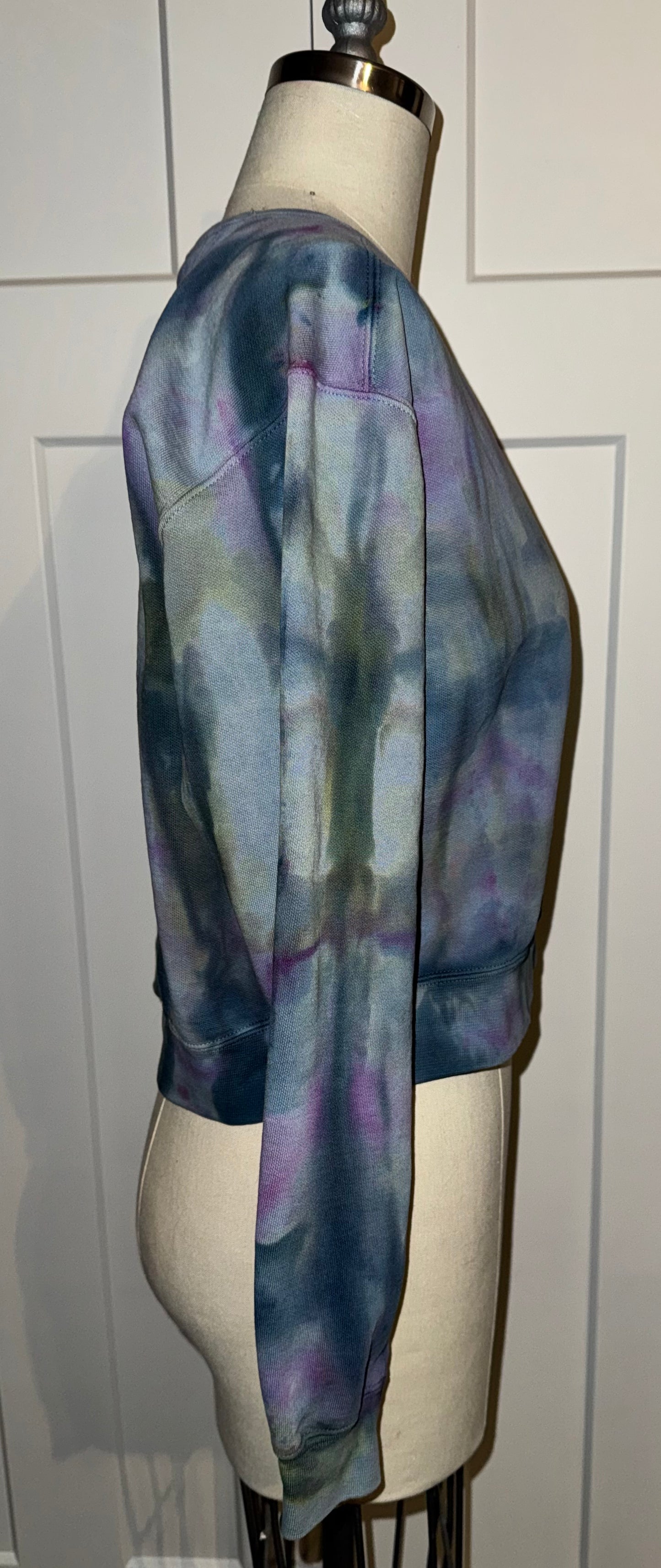 LillyPad Mid Length Sweatshirt